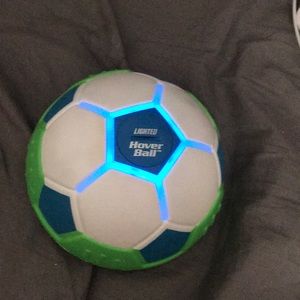 Light up hover ball